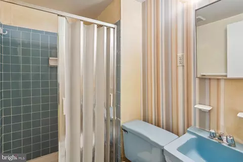 Bath - 10721 Deborah Dr, Potomac, MD 20854 photo 3 of 3
