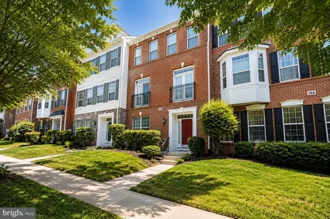 184 Autumn View Dr, Gaithersburg, MD 20878