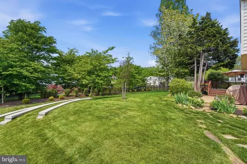 Exterior - 15108 Centergate Dr, Silver Spring, MD 20905 photo 12 of 15