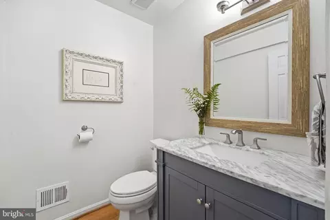 Bath - 15108 Centergate Dr, Silver Spring, MD 20905 photo 1 of 3