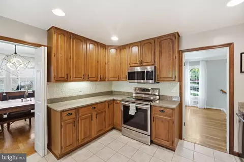 Kitchen - 15108 Centergate Dr, Silver Spring, MD 20905 photo 1 of 3