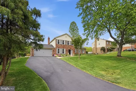 Exterior - 15108 Centergate Dr, Silver Spring, MD 20905 photo 4 of 15