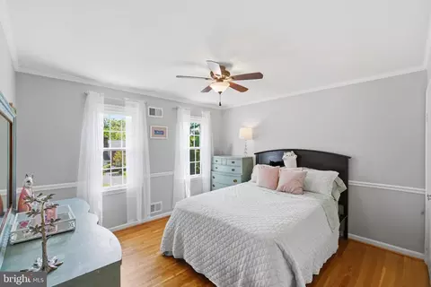 Bedroom - 15108 Centergate Dr, Silver Spring, MD 20905 photo 3 of 10