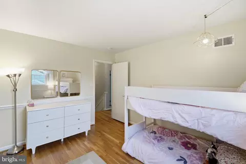 Bedroom - 15108 Centergate Dr, Silver Spring, MD 20905 photo 7 of 10