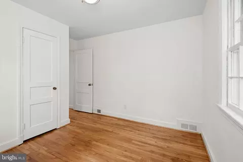 Bedroom - 9110 Sudbury Rd, Silver Spring, MD 20901 photo 5 of 7