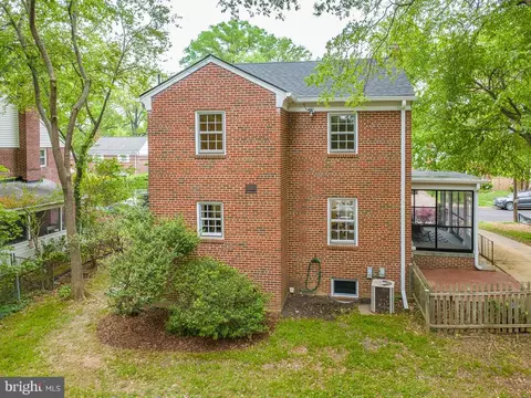 Exterior - 9110 Sudbury Rd, Silver Spring, MD 20901 photo 8 of 14