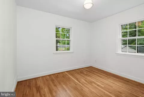 Bedroom - 9110 Sudbury Rd, Silver Spring, MD 20901 photo 4 of 7