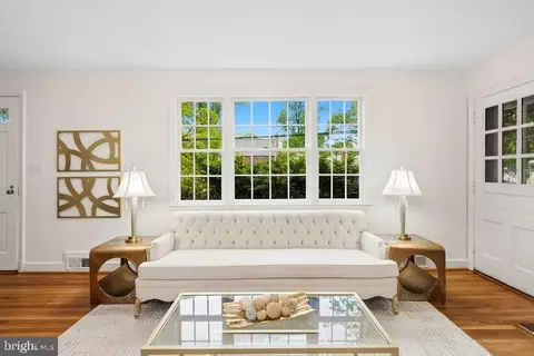 Living - 9110 Sudbury Rd, Silver Spring, MD 20901 photo 2 of 6