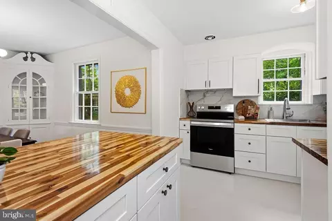Kitchen - 9110 Sudbury Rd, Silver Spring, MD 20901 photo 1 of 5