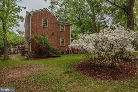 Exterior - 9110 Sudbury Rd, Silver Spring, MD 20901 photo 7 of 14