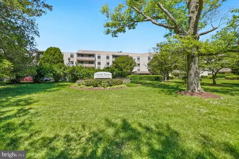 7501 Democracy Blvd #B-128, Bethesda, MD 20817