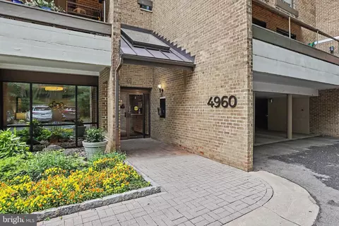 4960 Sentinel Dr #102, Bethesda, MD 20816