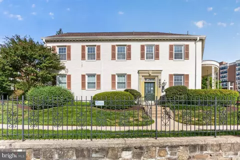 2203 Washington Ave #W-102, Silver Spring, MD 20910