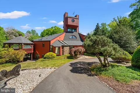 7211 Brickyard Rd, Potomac, MD 20854