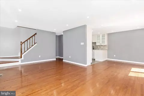 Living - 2604 Ashmont Ter, Silver Spring, MD 20906 photo 4 of 5