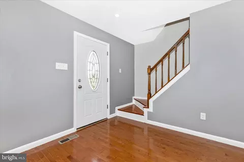 Entry Way - 2604 Ashmont Ter, Silver Spring, MD 20906 photo 1 of 2