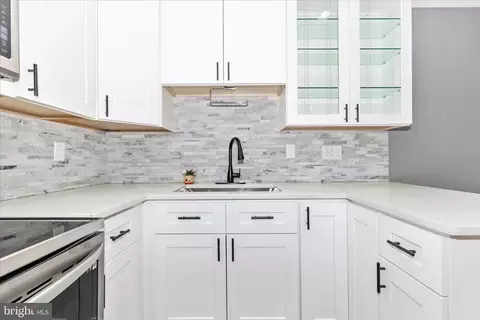 Kitchen - 2604 Ashmont Ter, Silver Spring, MD 20906 photo 2 of 2