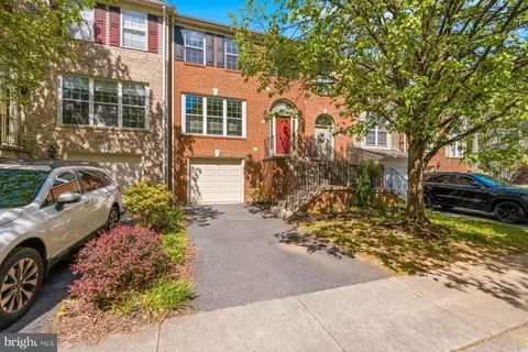 7728 Heritage Farm Dr, Montgomery Village, MD 20886