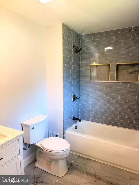 Bath - 11716 Lovejoy St, Silver Spring, MD 20902 photo 2 of 2