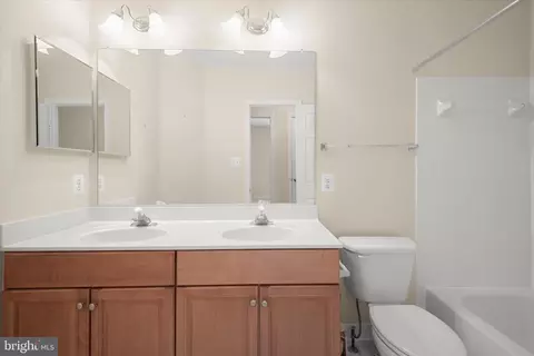16907 Harbour Town Dr, Ashton, MD 20861 photo 45