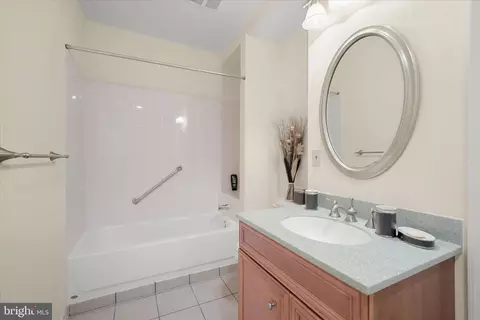 16907 Harbour Town Dr, Ashton, MD 20861 photo 56