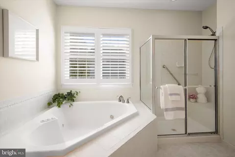 16907 Harbour Town Dr, Ashton, MD 20861 photo 38