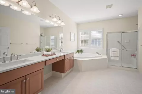 16907 Harbour Town Dr, Ashton, MD 20861 photo 37
