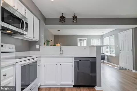 Kitchen - 1633 Carriage House Ter #D, Silver Spring, MD 20904 photo 3 of 3