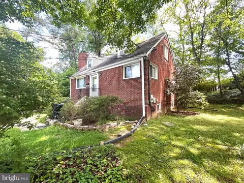 Exterior - 906 Dryden Ct, Silver Spring, MD 20901 photo 2 of 6