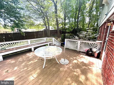 Exterior - 906 Dryden Ct, Silver Spring, MD 20901 photo 4 of 6