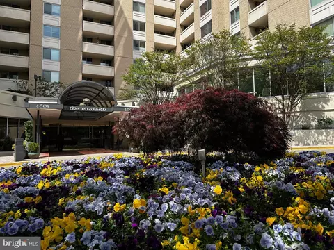 4601 N Park Ave #607G, Chevy Chase, MD 20815