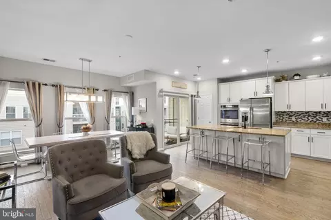 121 Copley Cir #34-B, Gaithersburg, MD 20878