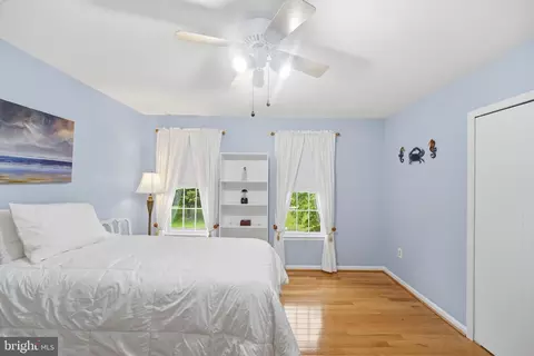 Bedroom - 2304 Hidden Valley Ln, Silver Spring, MD 20904 photo 3 of 8