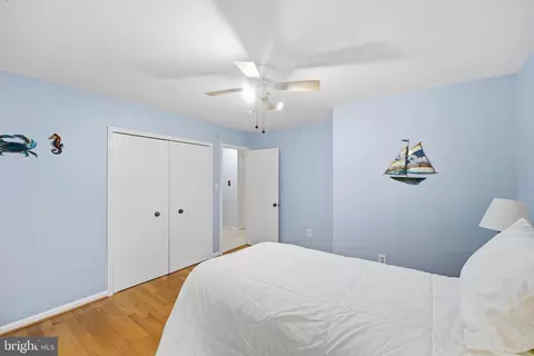 Bedroom - 2304 Hidden Valley Ln, Silver Spring, MD 20904 photo 4 of 8