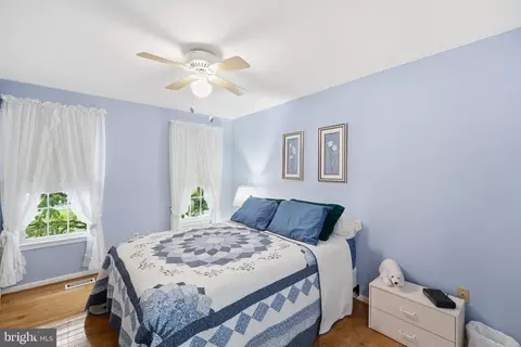 Bedroom - 2304 Hidden Valley Ln, Silver Spring, MD 20904 photo 2 of 8