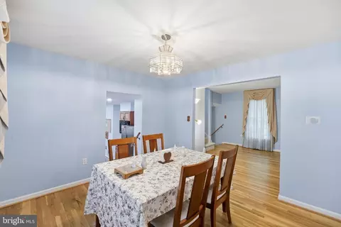 Dining - 2304 Hidden Valley Ln, Silver Spring, MD 20904 photo 2 of 4