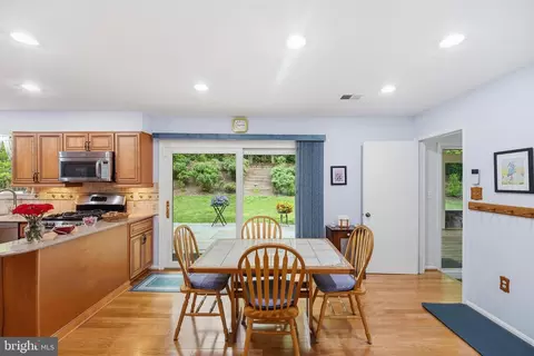 Dining - 2304 Hidden Valley Ln, Silver Spring, MD 20904 photo 4 of 4