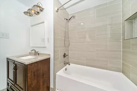 Bath - 15204 Aylesbury St, Silver Spring, MD 20905 photo 3 of 3