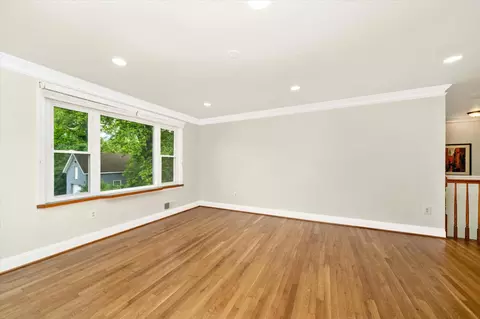 Living - 15204 Aylesbury St, Silver Spring, MD 20905 photo 2 of 4