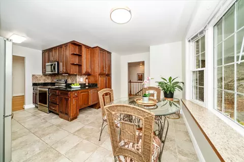Kitchen - 15204 Aylesbury St, Silver Spring, MD 20905 photo 4 of 4