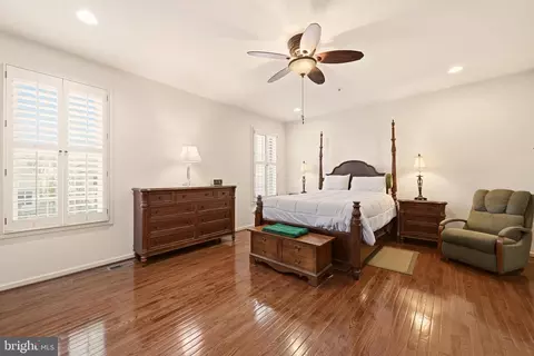 Bedroom - 1104 Sweetbay Pl, Silver Spring, MD 20906 photo 2 of 4