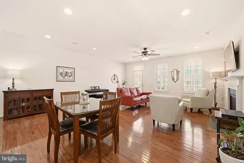 Dining - 1104 Sweetbay Pl, Silver Spring, MD 20906 photo 2 of 2