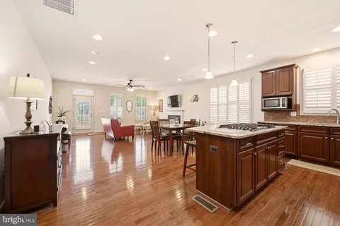 Kitchen - 1104 Sweetbay Pl, Silver Spring, MD 20906 photo 1 of 6