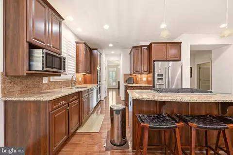 Kitchen - 1104 Sweetbay Pl, Silver Spring, MD 20906 photo 3 of 6