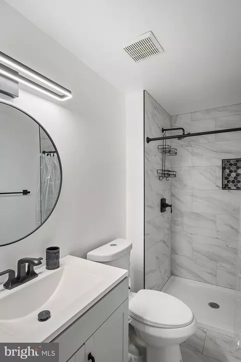 Bath - 11339 Baroque Rd, Silver Spring, MD 20901 photo 2 of 8