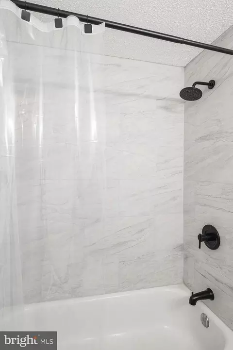 Bath - 11339 Baroque Rd, Silver Spring, MD 20901 photo 4 of 8
