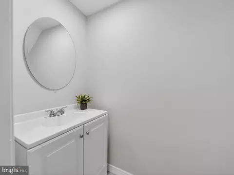 Entry Way - 14913 Habersham Cir, Silver Spring, MD 20906 photo 3 of 3
