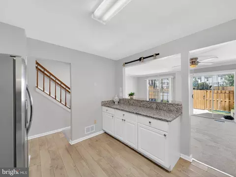 Entry Way - 14913 Habersham Cir, Silver Spring, MD 20906 photo 1 of 3