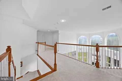 Entry Way - 401 Calloway Ct, Ashton, MD 20861 photo 4 of 6