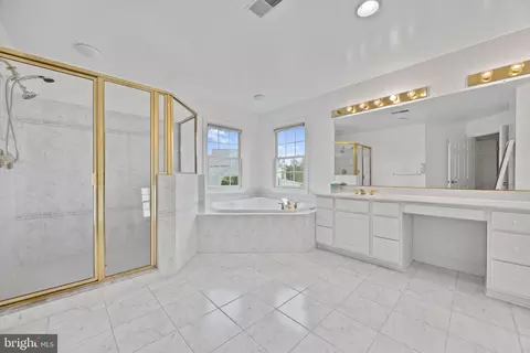 Bath - 401 Calloway Ct, Ashton, MD 20861 photo 7 of 13